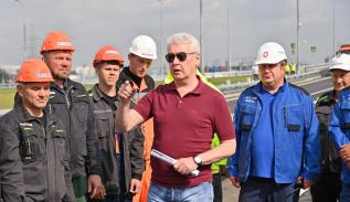 Мэр Москвы открыл новую трассу между Троицком и Щербинкой